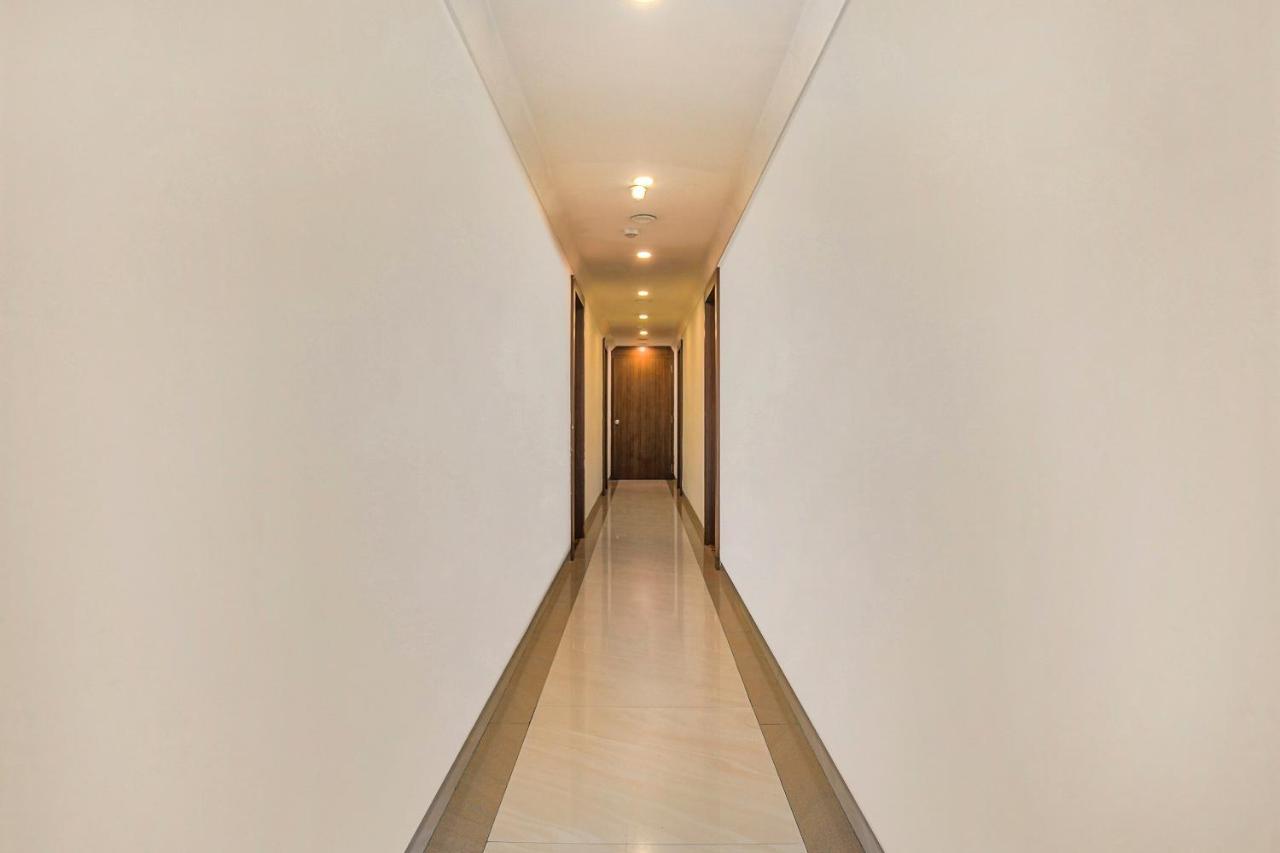 Vaccinated Staff- Townhouse Oak Hotel Silvotel Індаур Екстер'єр фото